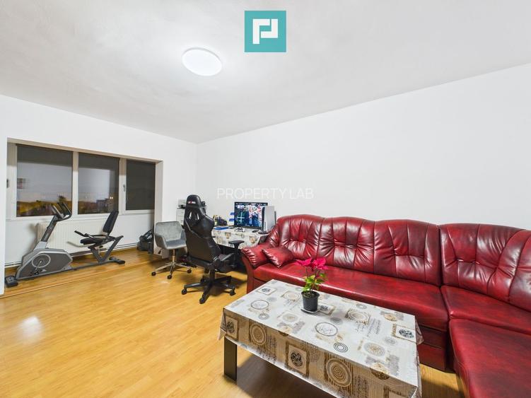 Apartament cu 3 camere în zona Girocului - 2