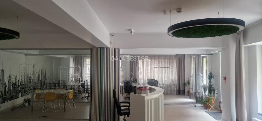 Piata Unirii- zona Patriarhie, vila spatioasa 380mp, birou - 3