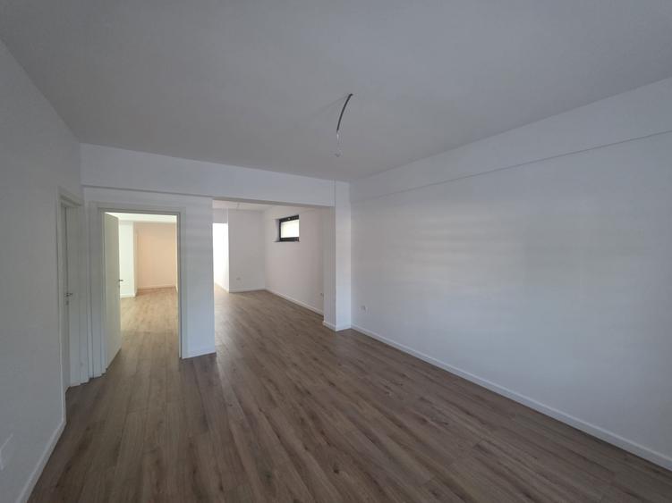 PIPERA APARTAMENT 4 CAMERE FINISAT MODERN | 2 LOCUEI PARCARE