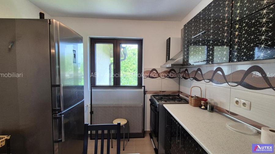 Casa P 1 cu 4 camere, inconjurata de Liniste si Natura - 7