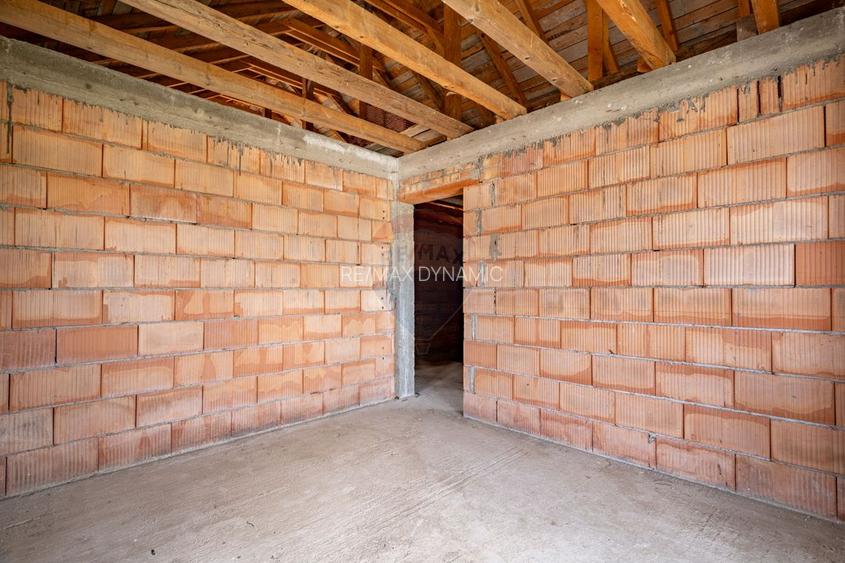 Casă / Vilă nouă de vânzare, la roșu, 5 camere, 225mp, Fântânele, Arad - 17