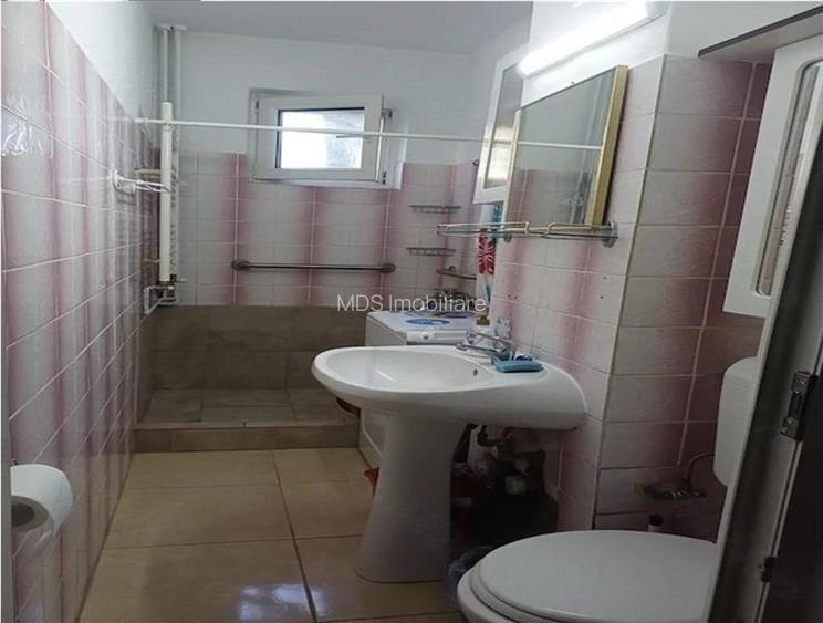 2 camere la parter cu balcon linga Piata Doina - 7