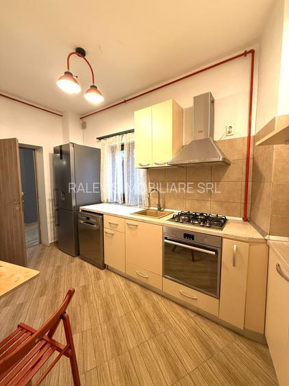 Vila individuala, curte amenajata, parcare, pentru locuinta sau birou, sector 1 - 9