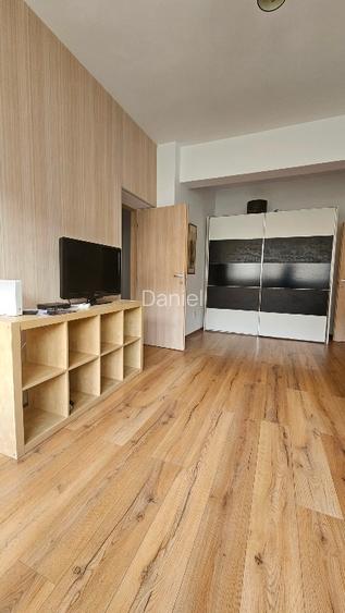 Apartament 2 cam la metrou P-ta Universității  - 2