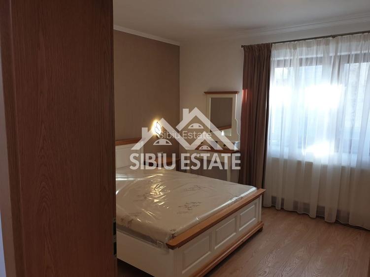 Apartament modern de inchiriat 3 camere, curte, garaj  Zona Sub Arini - 17