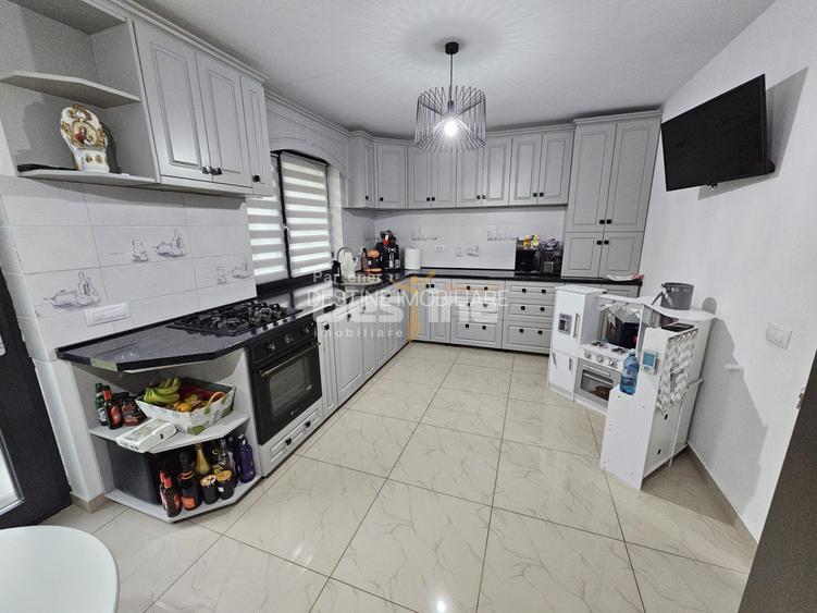 Casa 3 camere, Valea Adanca, mobilata de lux, COMISION 0% - 10