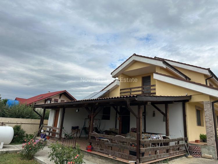 Casă spațioasă în Vânători, 5 camere, teren 1070 mp, livadă - 9