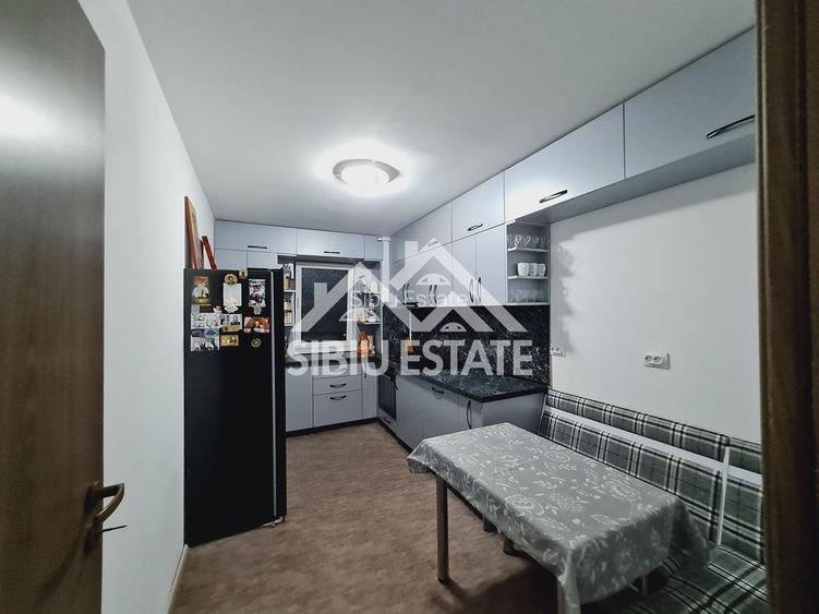 Apartament de vanzare cu 2 camere etaj 3 -Cartier Turnisor - 9