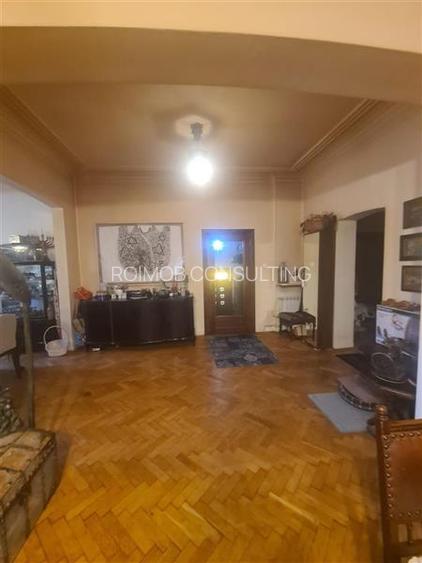 Armeneasca, 4 camere in vila, deosebit. - 2