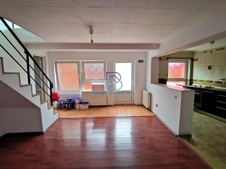 soseaua  Chitilei, Crusovat, casa P+Pod, sup. 238mp, 9 camere - 3 apartamente - 4