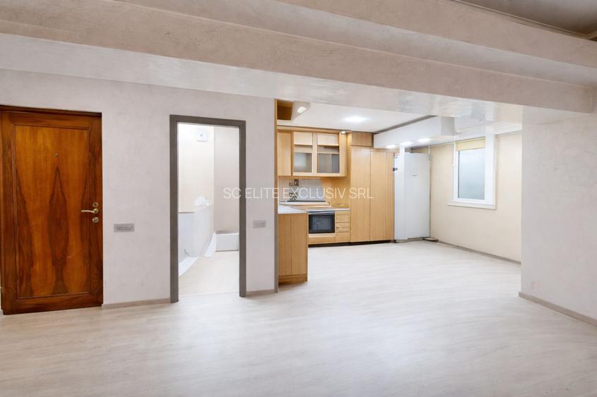 CAPITOL - B-dul. Mamaia - Apartament cu 4 camere si terasa de 80 mp. - 4