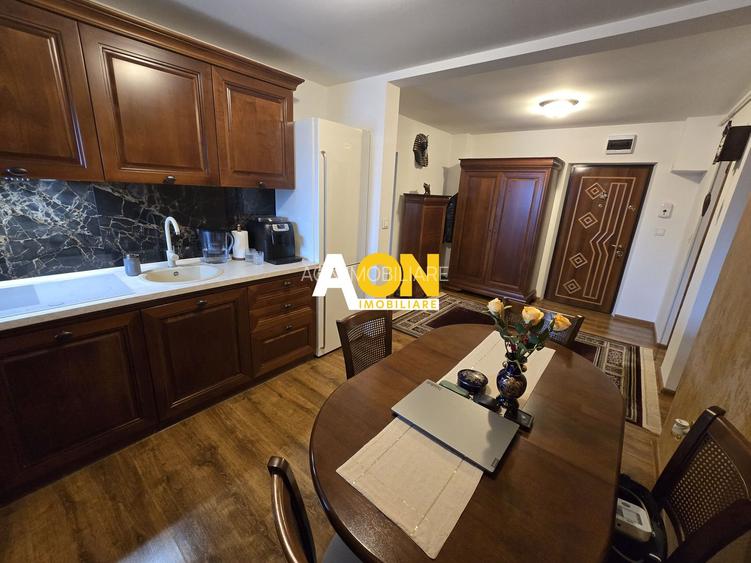 Apartament 2 Camere M-uri, Vedere spre Catedrala, Complet Renovat - 11