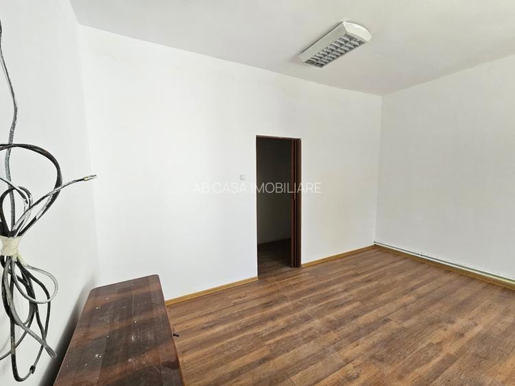 Casă individuală, 6 camere, teren generos, Sânandrei - central, comision 0% - 20