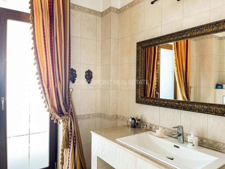 Grădină generoasă, intimitate și confort - 13