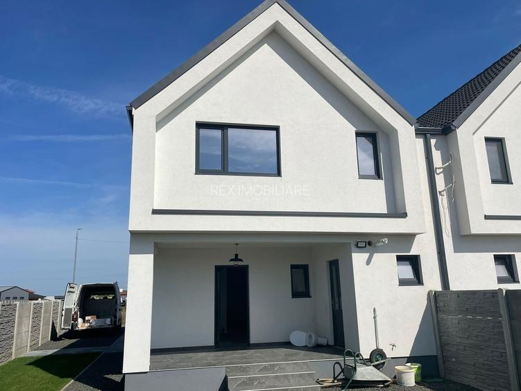 Duplex cu arhitectura deosebita - Mosnita Noua - 17