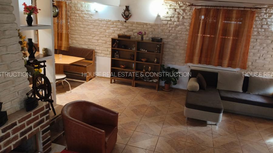 Casă spațioasă cu garaj și pivniță, terasa,gradina aproape de natură-Busteni - 5
