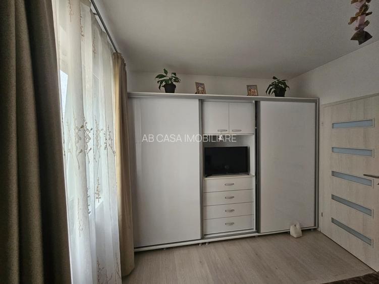 Duplex pe parter, între Moșnița Nouă și Urseni, cu 2 băi, 2 terase, comision 0% - 18