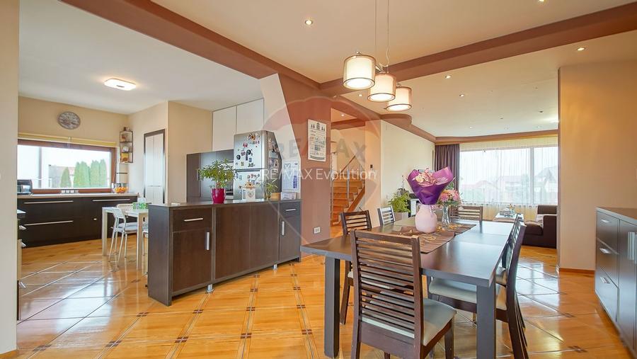 Casă spațioasă și elegantă, teren 1547 mp în Stupini – Comision 0 - 9