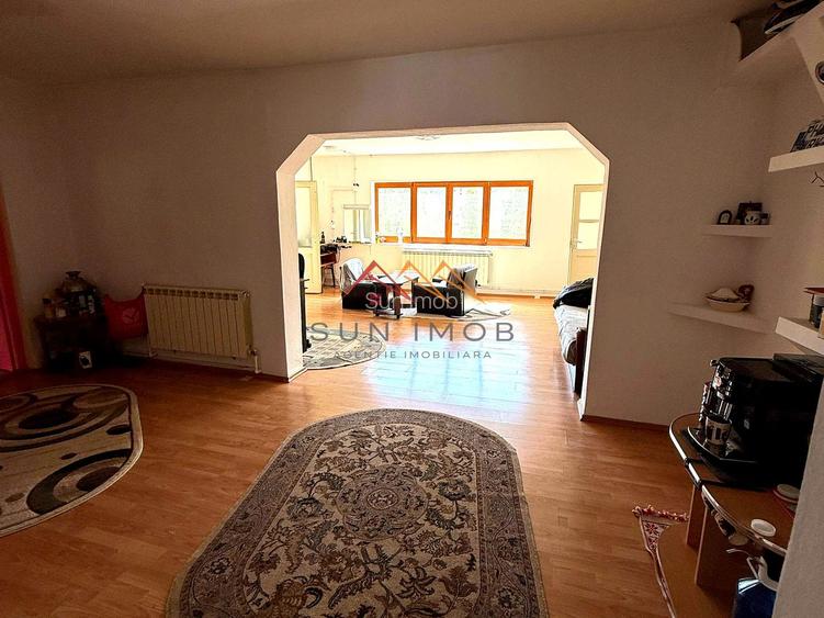 Casă P+1E cu teren generos de 697 mp, zona foarte buna Campina, PH - 8