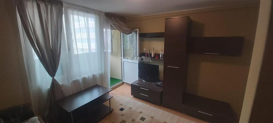 Apartament 2 camere mansardat Păcurari - 49.000 euro - 2