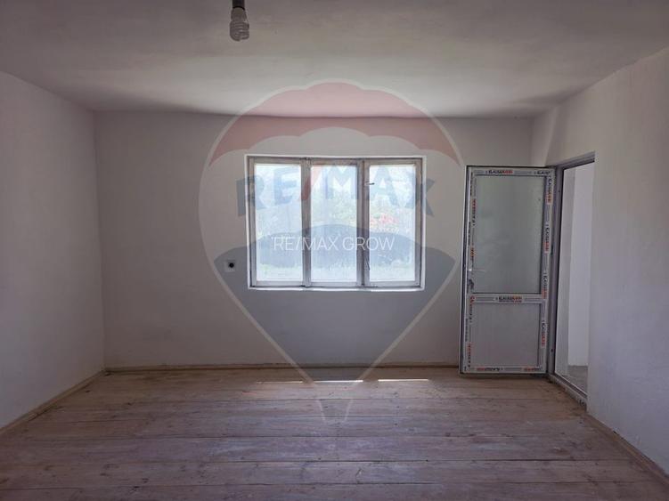 Casa de vanzare in sat Botesti, com. Ungureni, jud. Bacau. - 5