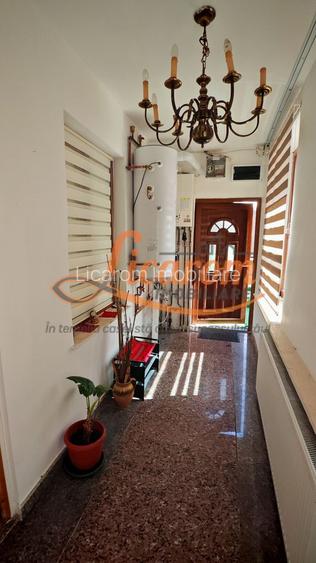 Vila 10 camere,pretabil compartimentare in 2 unitati separate,ASTRA. - 18