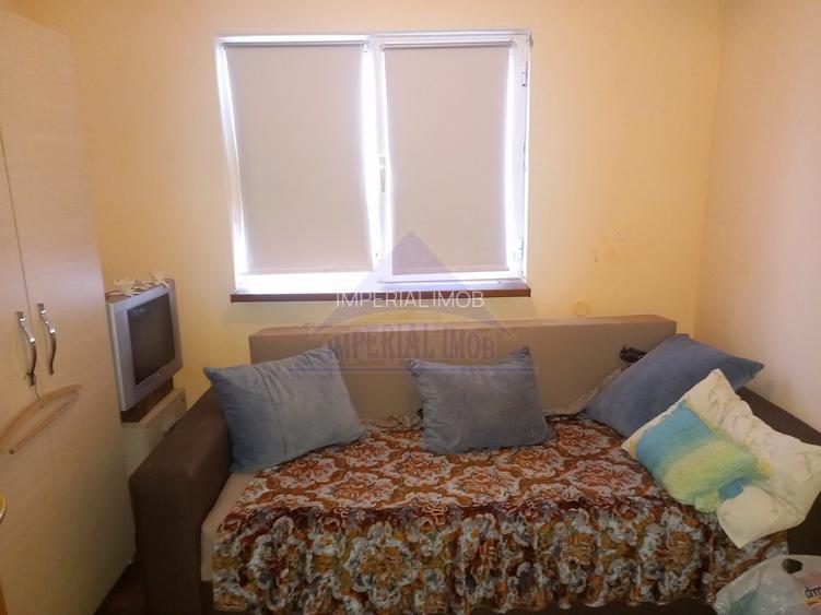 Nuci - Casa P+M, 6 camere, teren 2.700 mp - 5