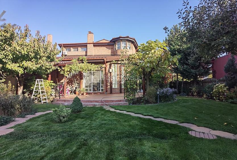 Vila Individuala cu Piscina- Pretabila pentru GRADINITA - 30