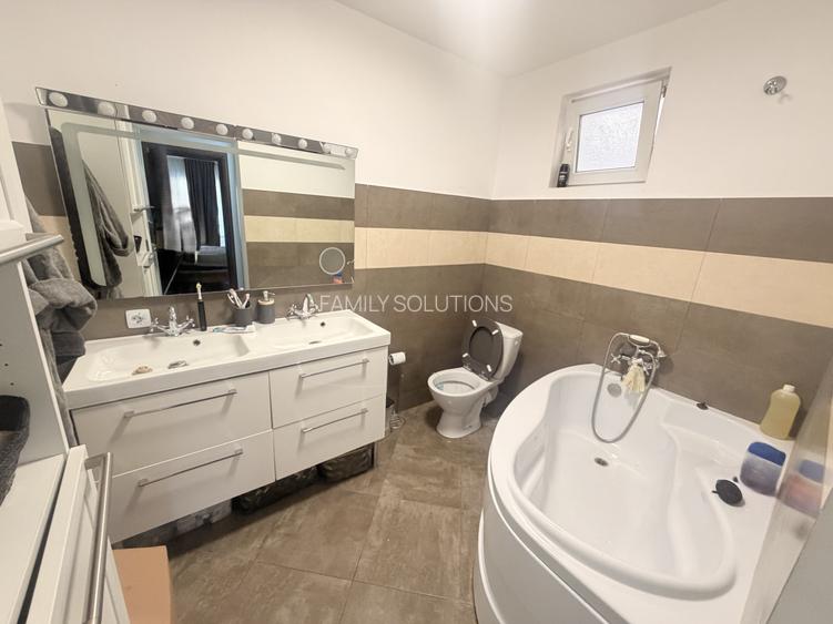 Casa deosebita P+1+M situata la doar 500m fata de metrou - 10