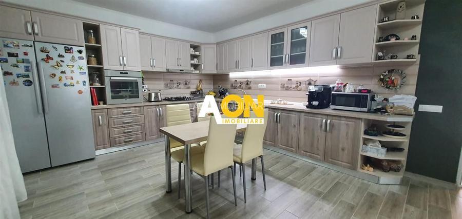 Casa 10 camere, 1000 mp teren, la asfalt, Barabant - 11