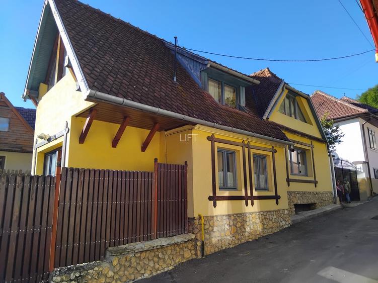 Casă deosebită în Râșnov – reprezentare exclusivă, comision 0% - 2