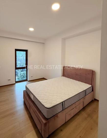 Vila individuală | 4 camere + birou | 300 mp | 3 parcări | Pipera - 17
