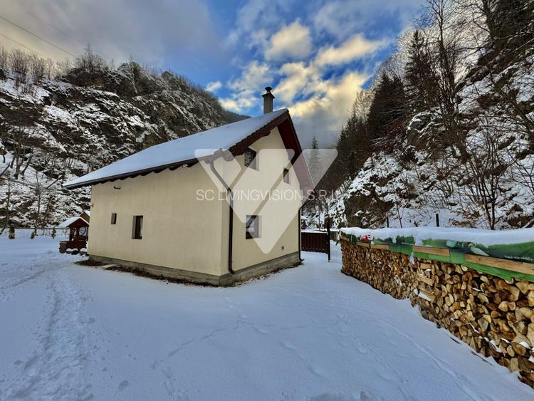 Casa de vacanta 6 camere teren 685 mp zona montana Rau Sadului Sibiu - 2