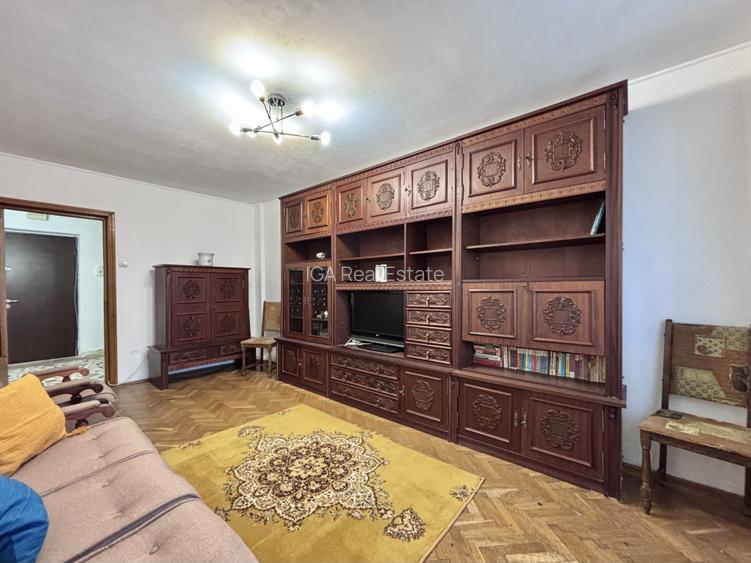 Apartament 3 camere decomandat, 2 băi, 3 balcoane – Centru Constanța - 3