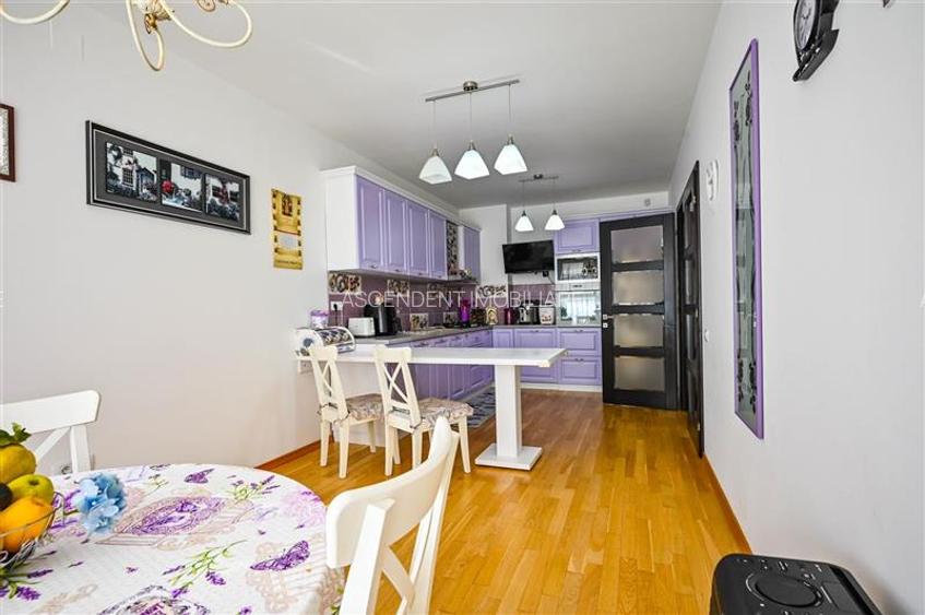 Resedinta distincta, mobilata cu rafinament, pe 1.000 mp teren, Central, Sacele, - 36