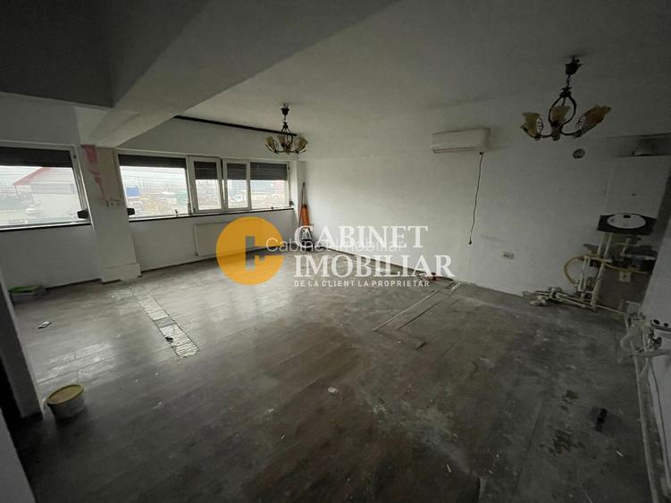 Spatiu Comercial 100mp utili - LA BULEVARD - locuri de parcare - 5