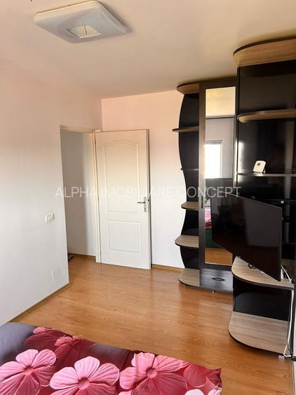 Apartament 3 Camere Semidecomandat - INEL II - 14