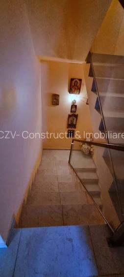 Vila la cheie cu grădină- sector 5 - 23