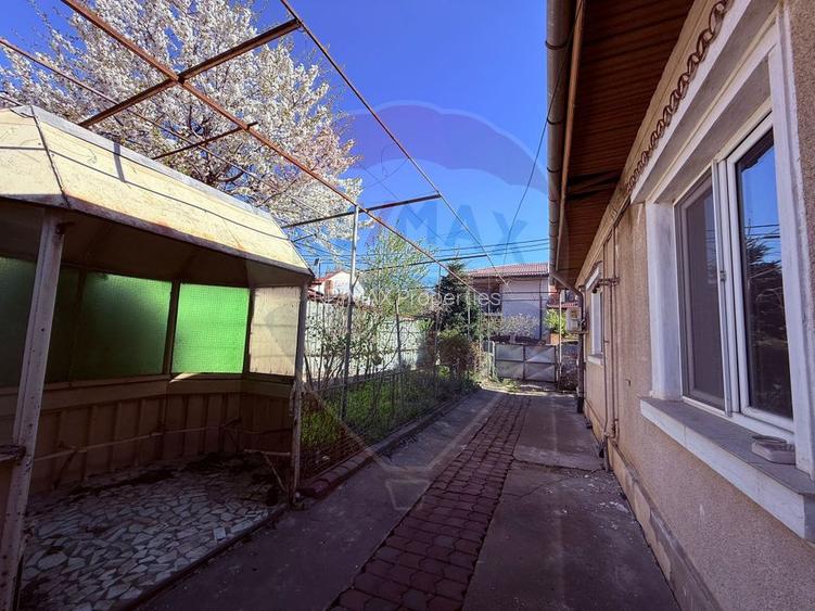 Casă de vanzare cu curte | 4 camere | Zona Gorjului | Teren generos - 20