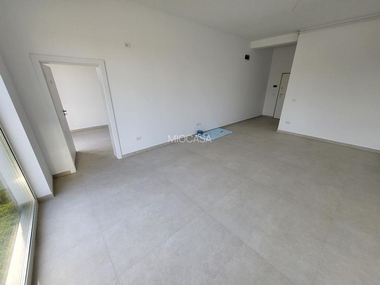 COMISION%. BLOC NOU in ORAS. Gradina proprie - 4