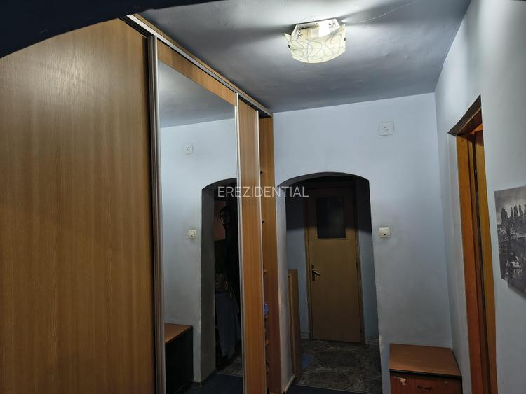 Apartament 3 camere-semidecomandat-Zona 13 Septembrie - 3