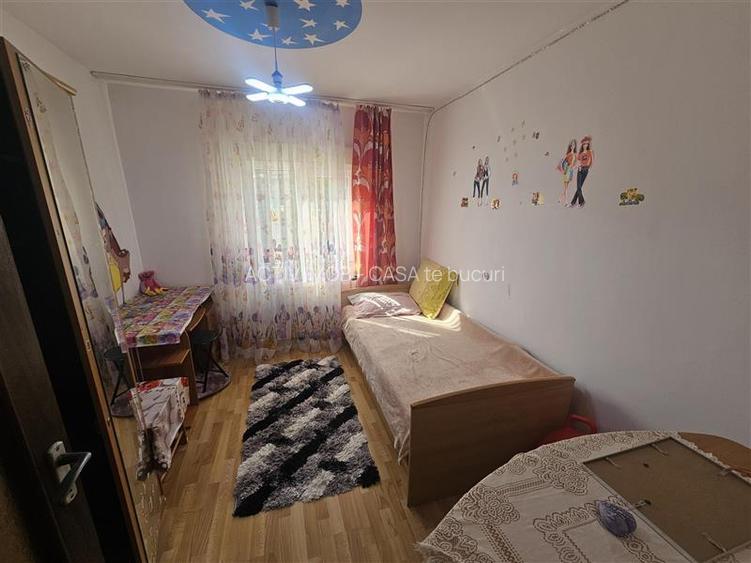 Resita, 3 Cam. Dec., Mobilat+Utilat, Micro 2 - 7