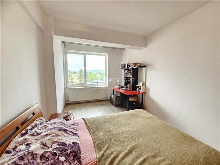 Inchiriere apartament 2 camere bloc nou Dambul Pietros - 3