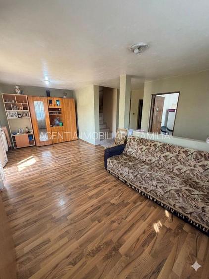 Vanzare casa P+M, Smardan( Galati ), la 2 minute de str.principala - 12