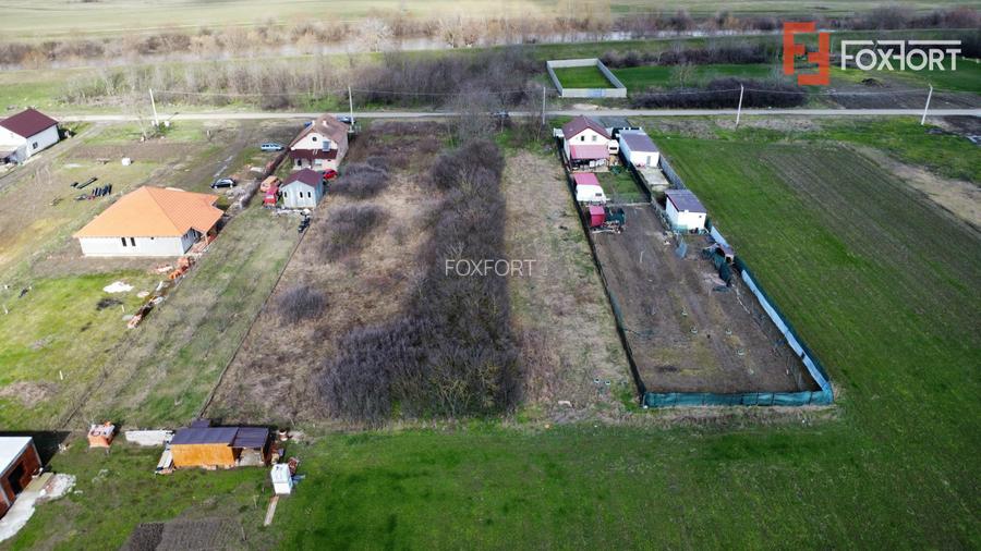 Teren intravilan de 1952 mp cu utilitati - zona Parta - 8