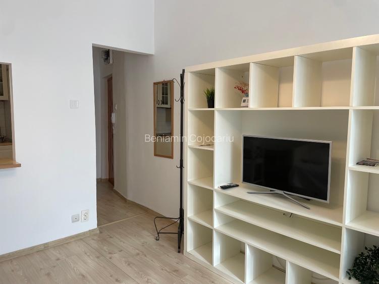 Garsonieră ultracentral- Romana/ Universității- confort 1 - 9