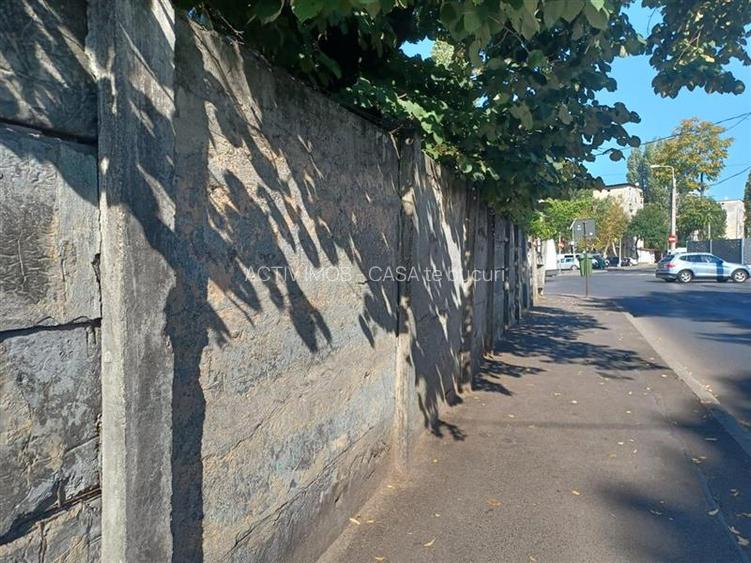 Teren Sector 5 Piata Rahova- Muntii Carpati - 4