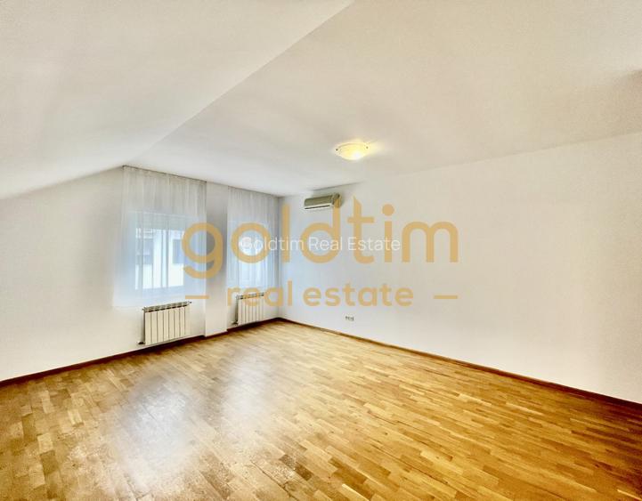 VILA INDIVIDUALA/PISCINA/ GARAJ - 49