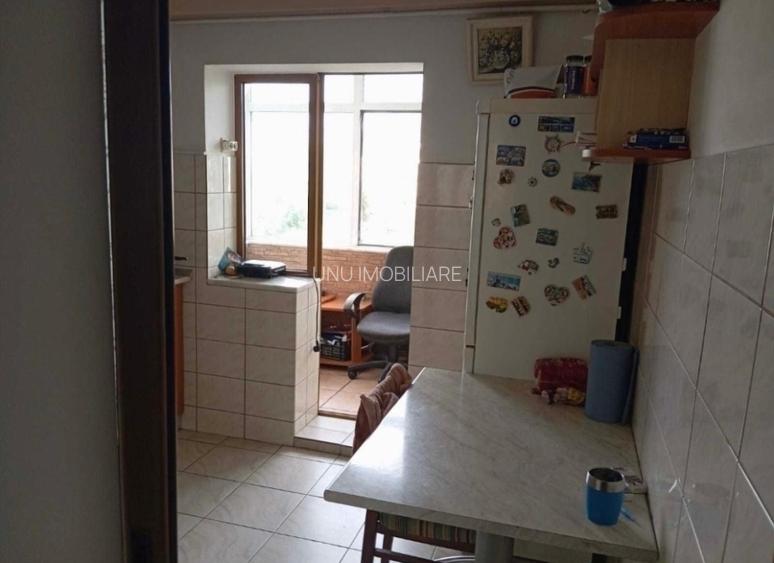3 camere  - Canta - 70 mp- boxa -actele la zi-117000 euro - 5