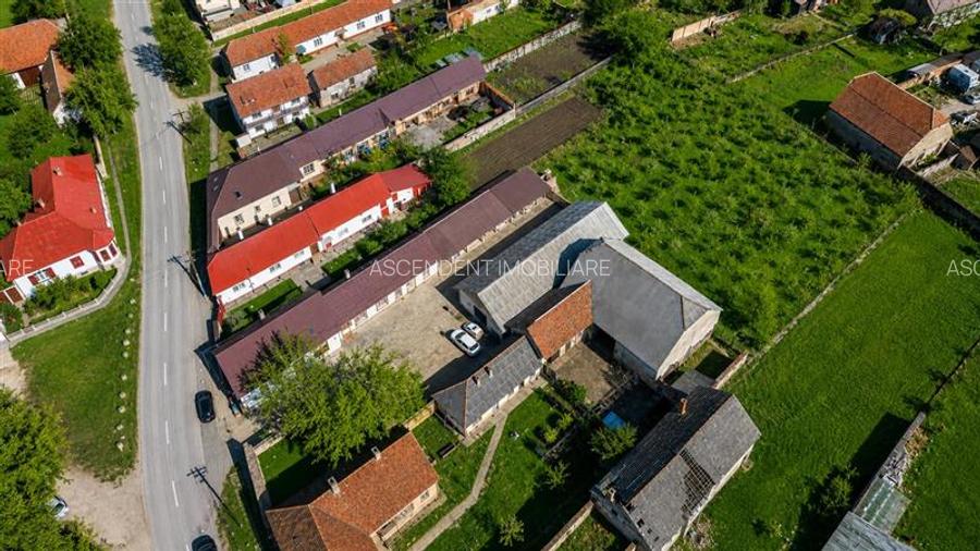Sediu firma/ rezidential, pe domeniu de 2.240 mp teren,Central, Halchiu, Brasov - 31